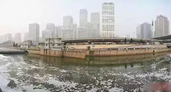 看看您家用的水管，是不銹鋼水管太貴，還是家人的健康不值得投資？